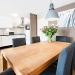 Apartmán Short Group Staalmeesters Serviced
