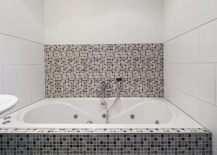 Apartamento Short Group Staalmeesters Serviced