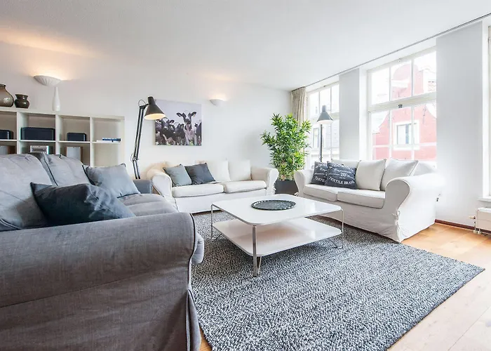 Short Group Staalmeesters Serviced *