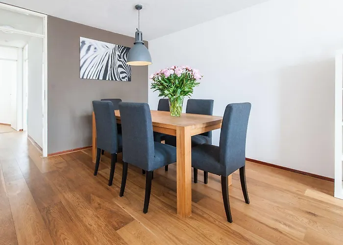 Apartamento Short Group Staalmeesters Serviced